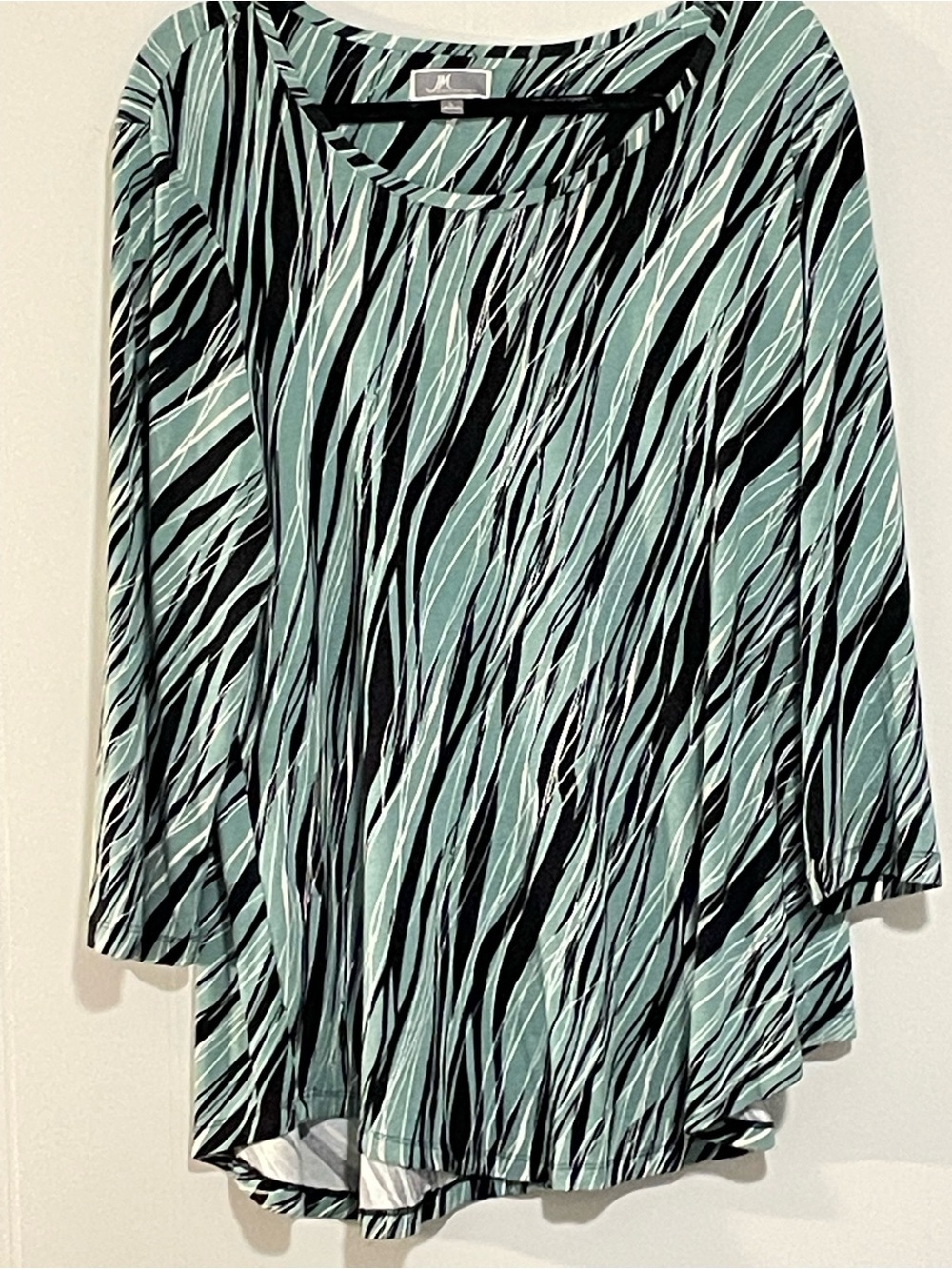 JM Collection Mint & Black Abstract Print Long Sleeve Top. Item # 11498